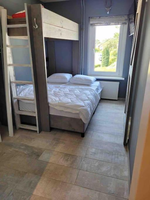 Voormalig Politiebureau Gebruik Welnesstuin Tegen Betaling Bed and Breakfast Ouddorp Buitenkant foto